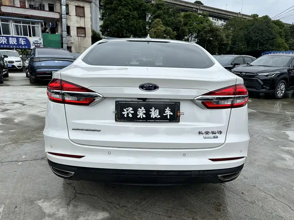 Ford Mondeo 2020 EcoBoost 180 Fashion