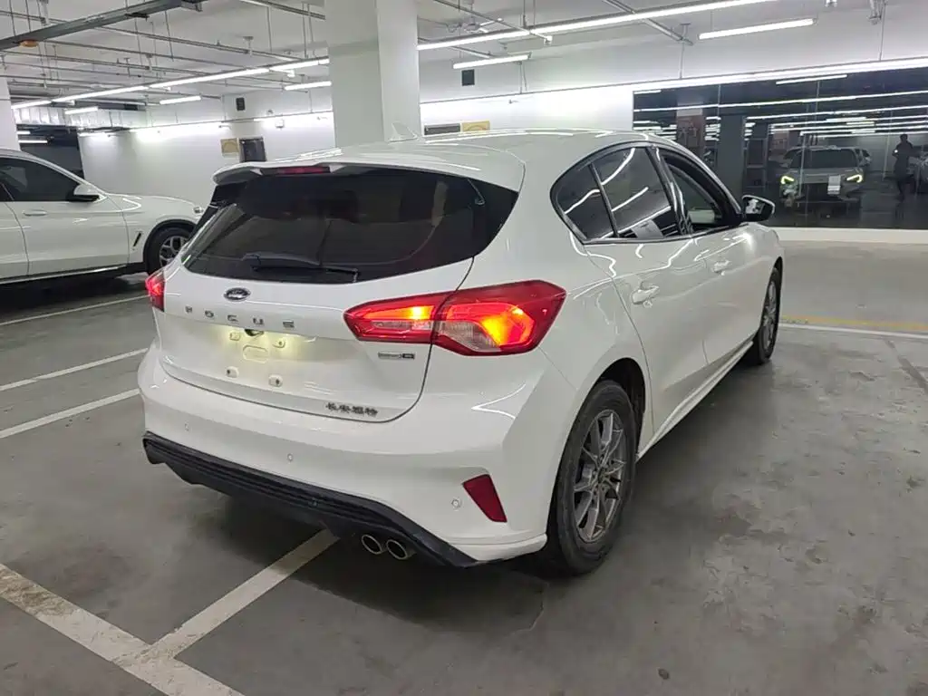Ford Focus — миниатюра 7