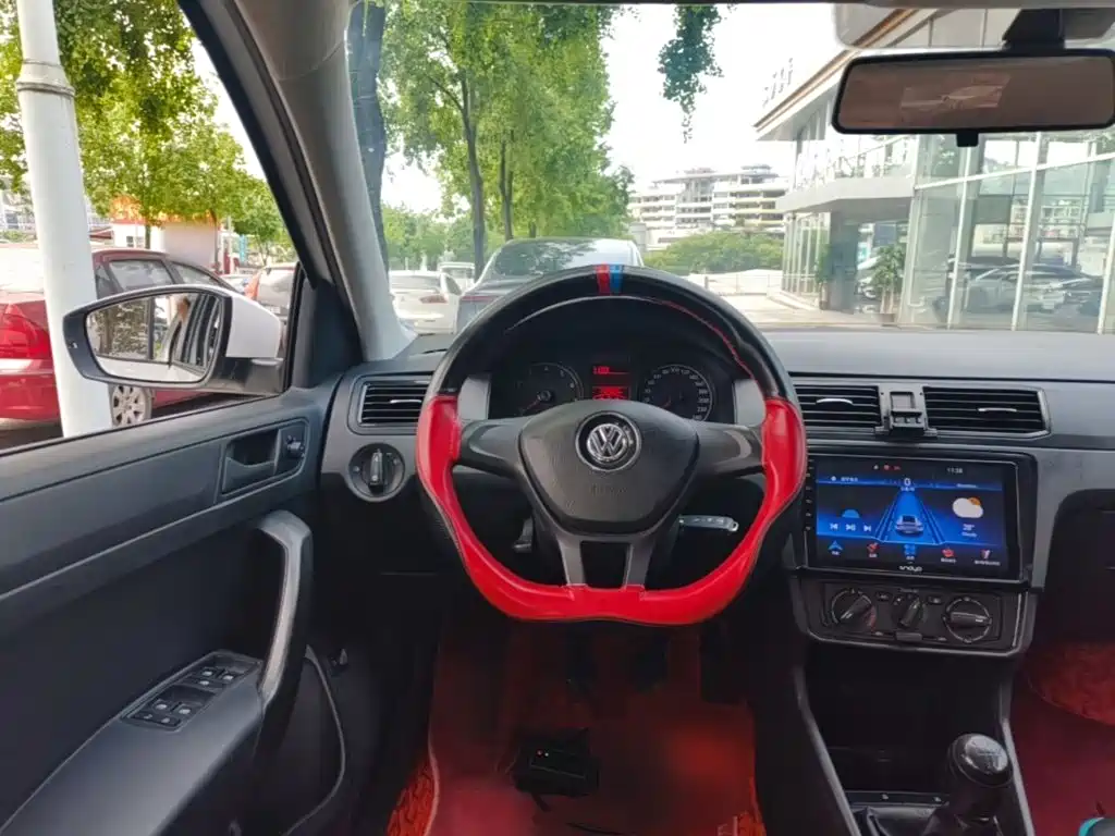 Volkswagen Santana — миниатюра 11