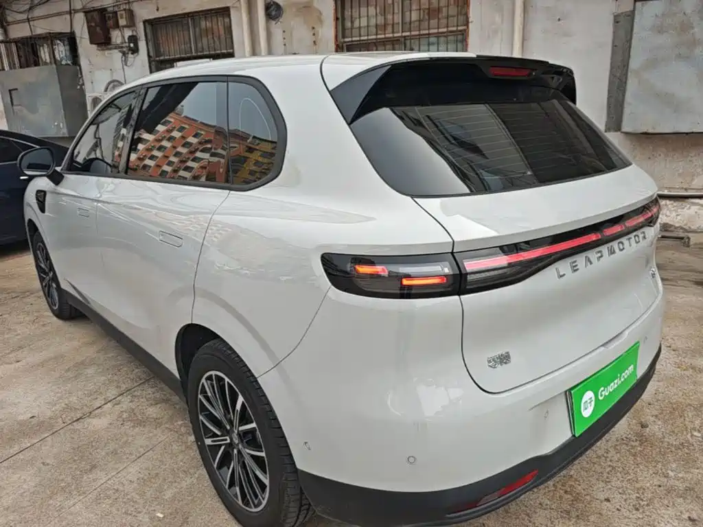 Leapmotor Leapmotor B10 — миниатюра 5