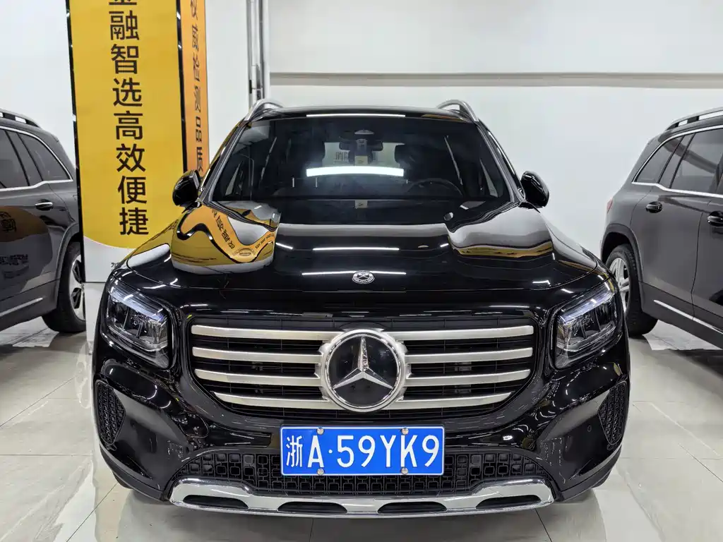 Mercedes-Benz GLB — миниатюра 2
