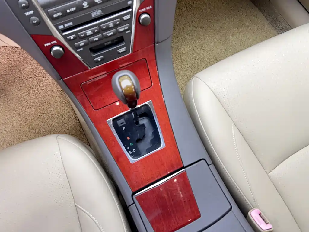 Lexus ES — миниатюра 15