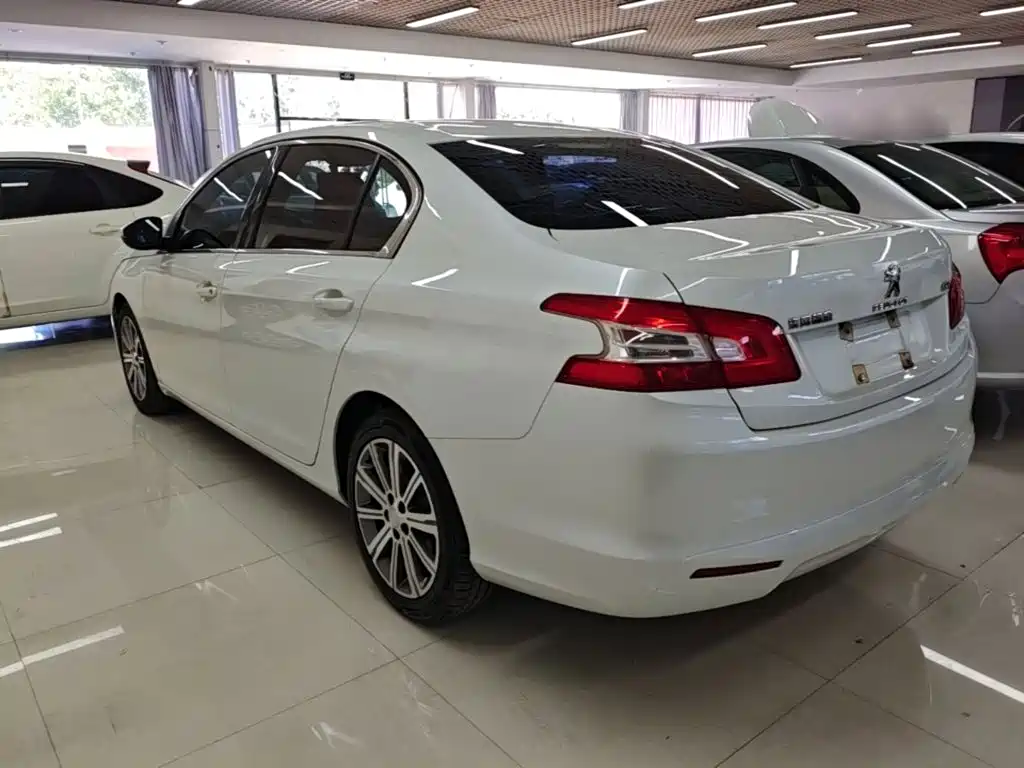 Peugeot 408 — миниатюра 5