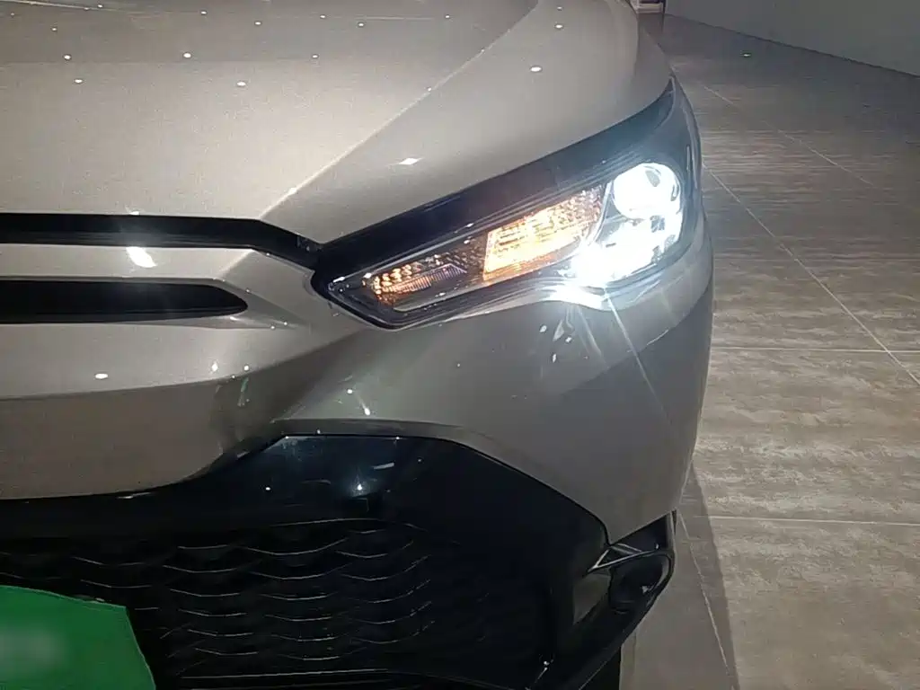 Toyota Frontlander — миниатюра 24