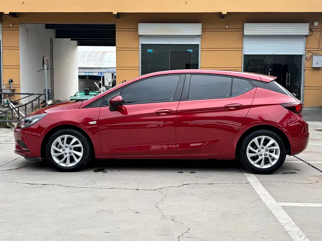 Buick Verano — миниатюра 15
