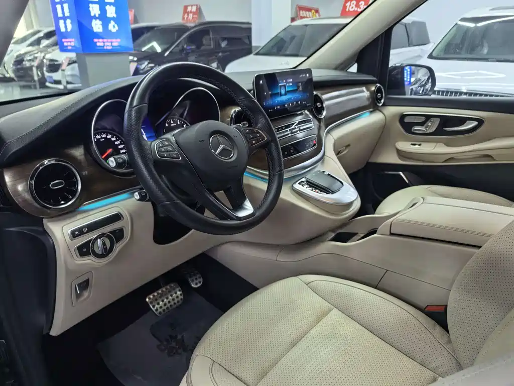 Mercedes-Benz V-Class — миниатюра 5