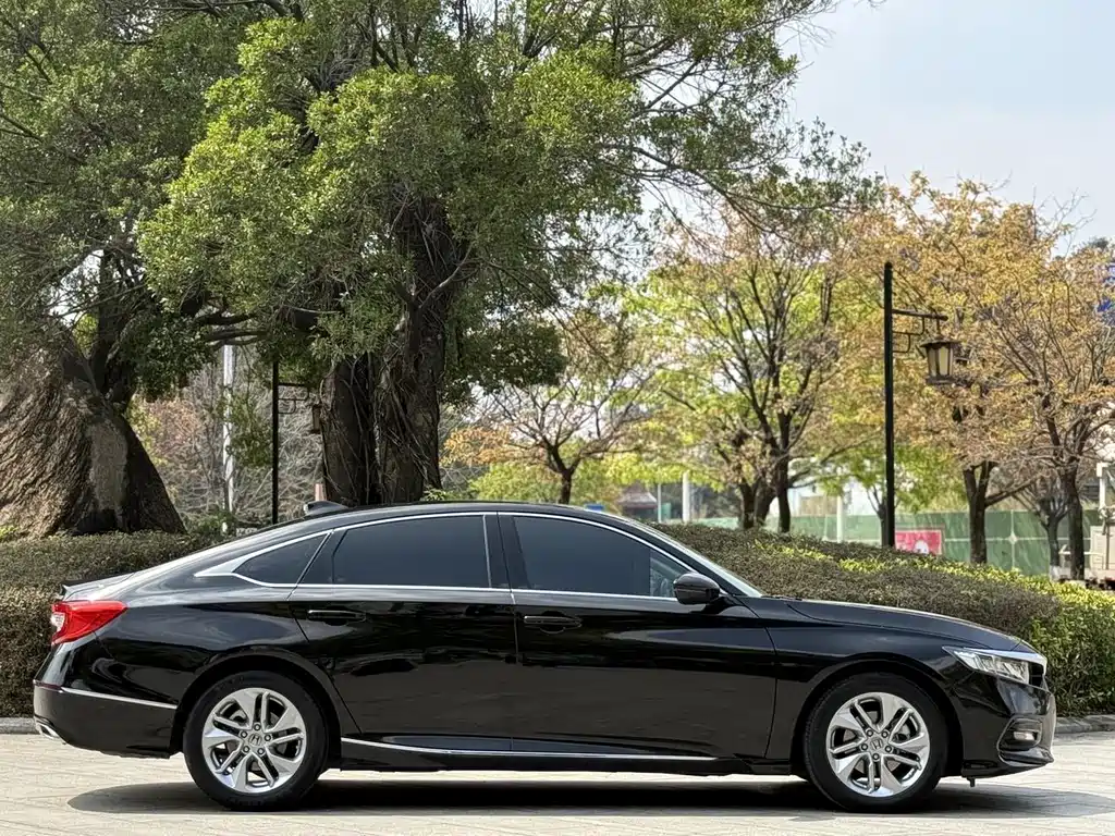 Honda Accord — миниатюра 4