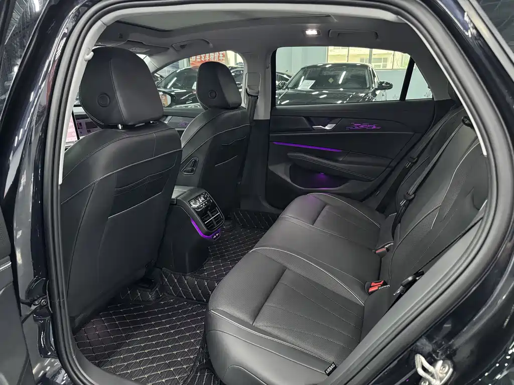 Volkswagen Passat — миниатюра 5