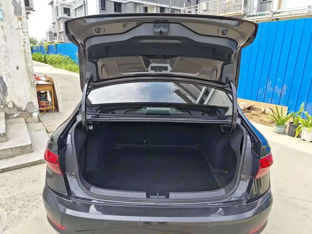 Volkswagen Sagitar — миниатюра 19