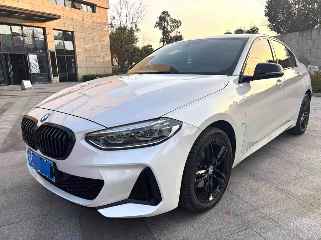 BMW 1 Series 2023