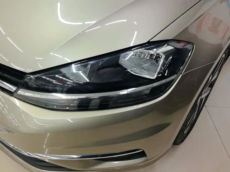Volkswagen Golf — миниатюра 5