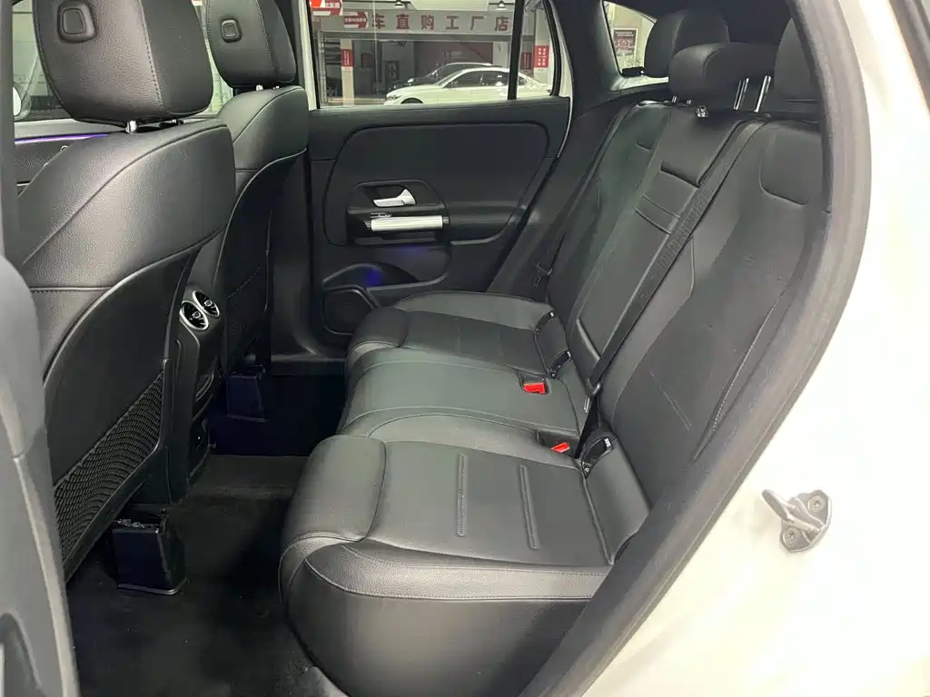 Mercedes-Benz GLA — миниатюра 20