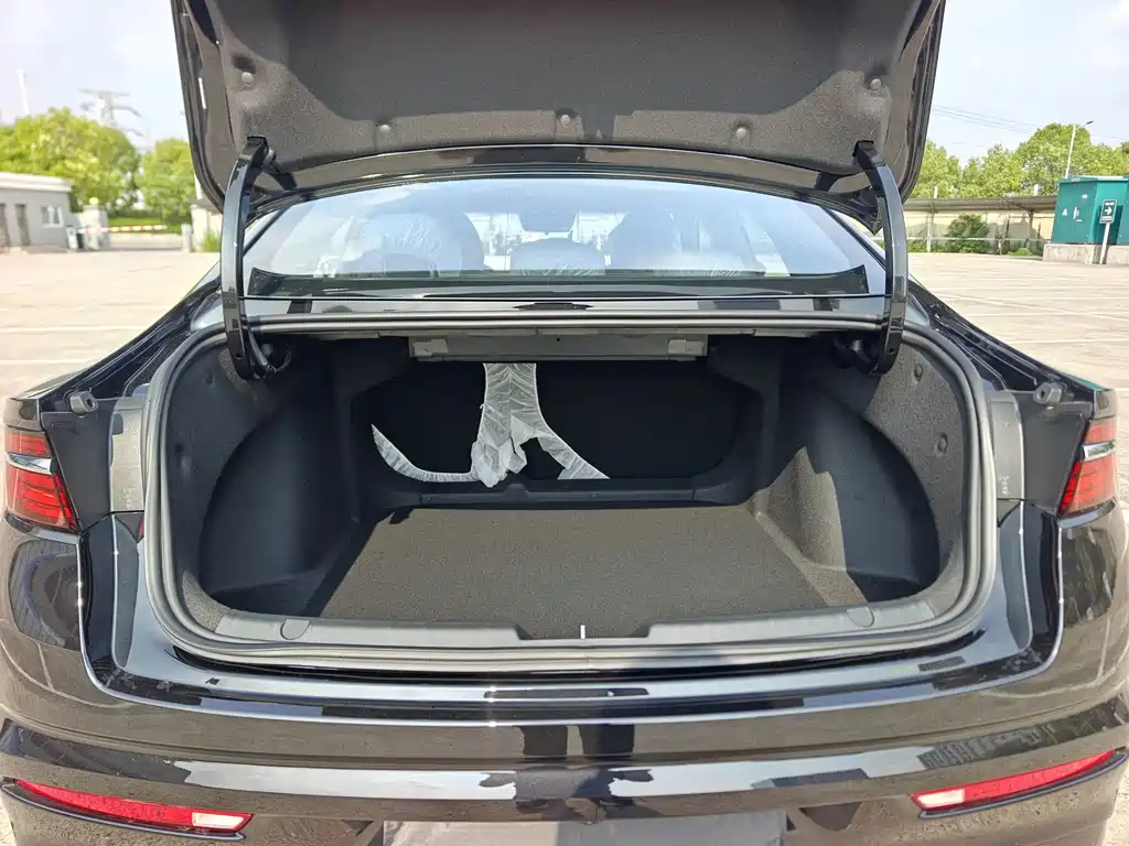 Geely Xingrui — миниатюра 15