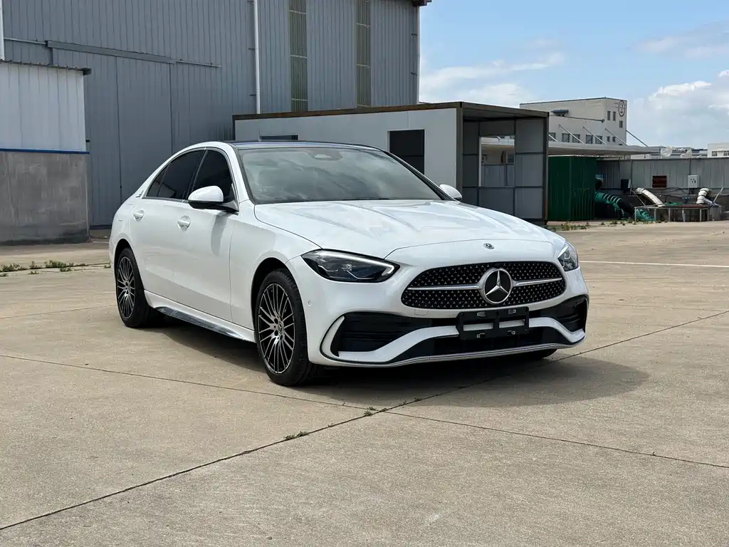 Mercedes-Benz C-Class — миниатюра 3
