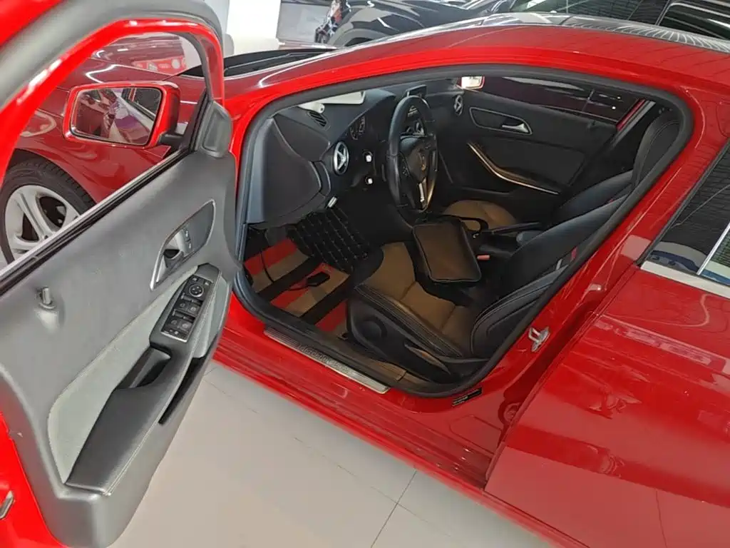 Mercedes-Benz A-Class (Import) — миниатюра 16