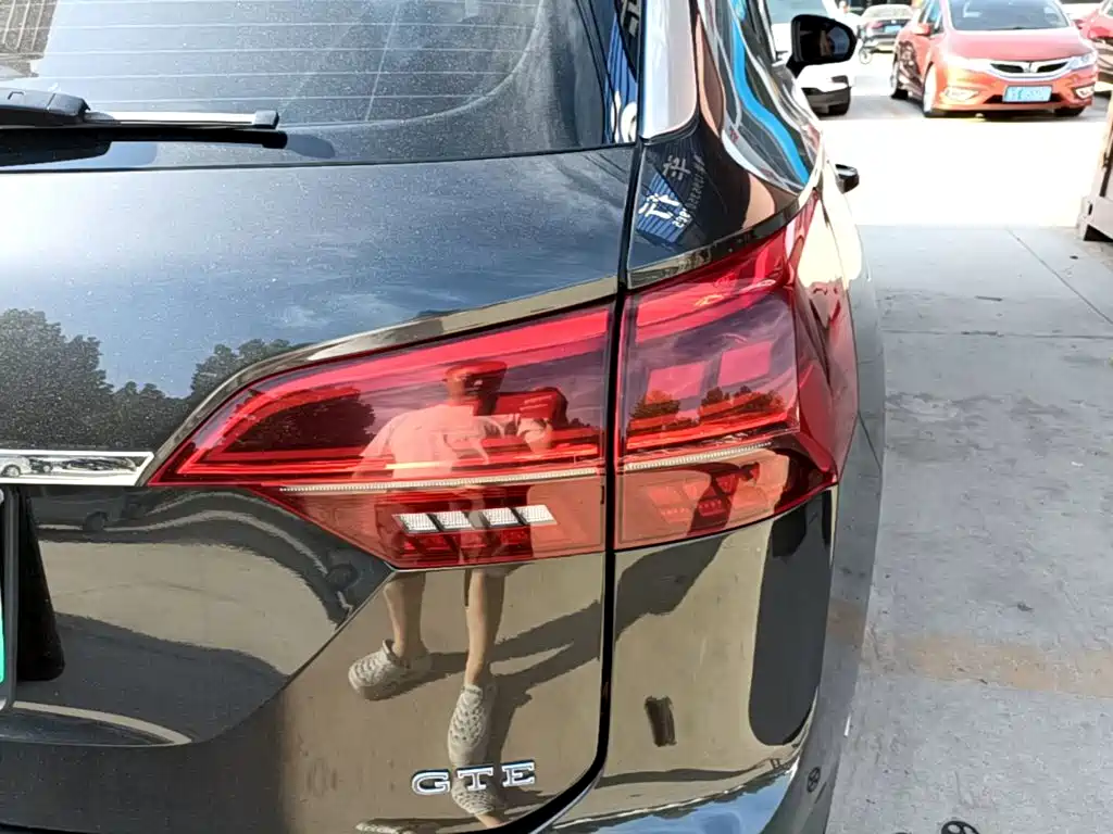 Volkswagen 探岳 GTE — миниатюра 8