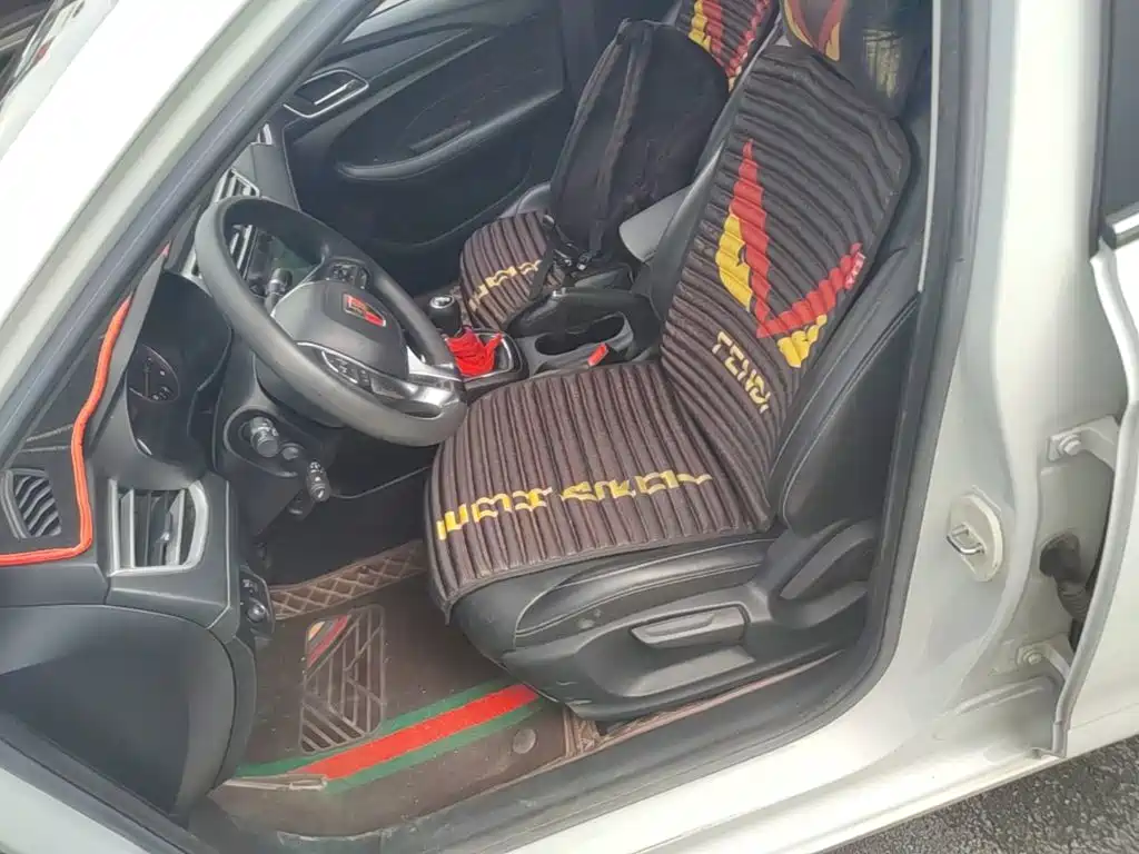 Roewe i5 — миниатюра 20