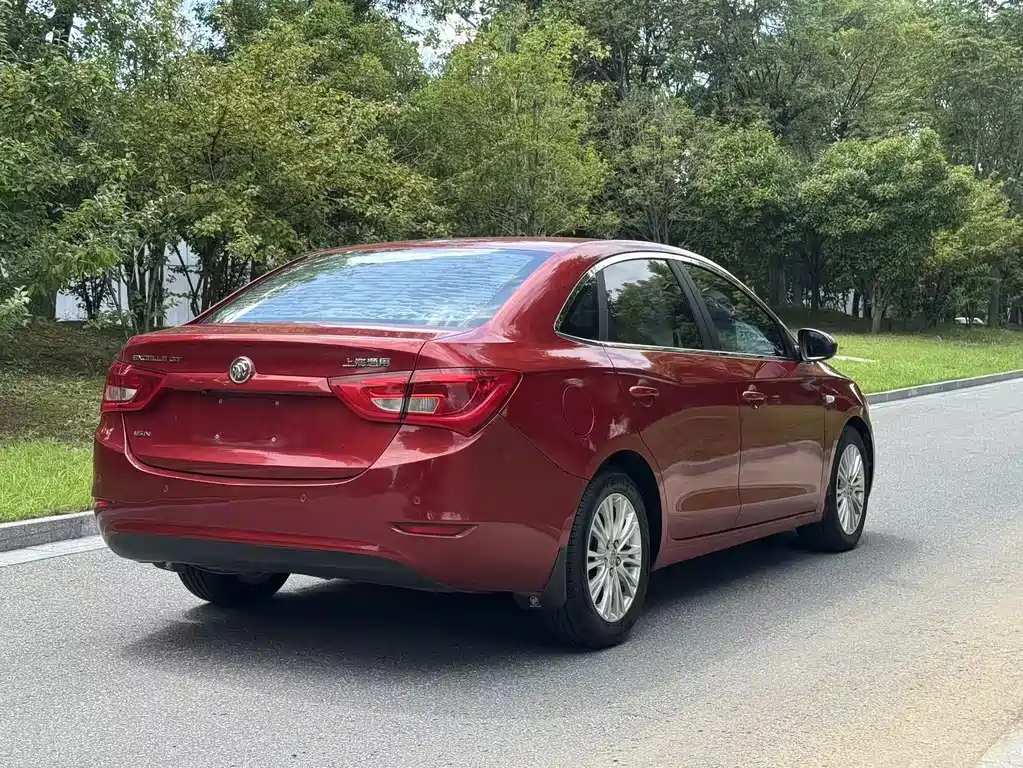 Buick Excelle — миниатюра 4