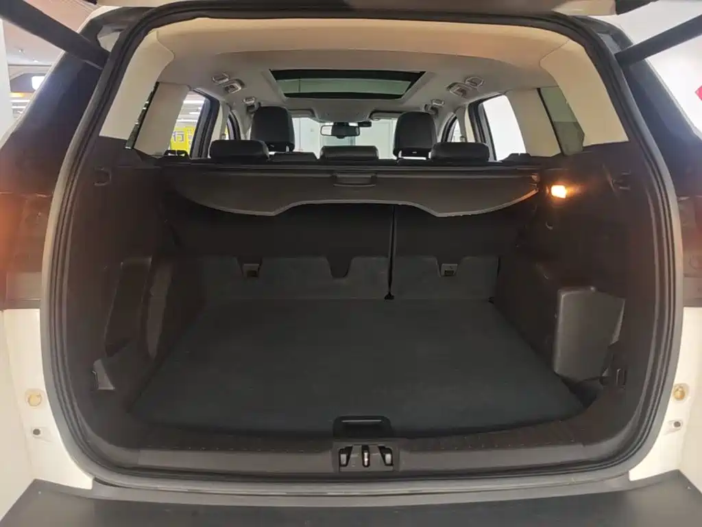 Ford Kuga — миниатюра 19