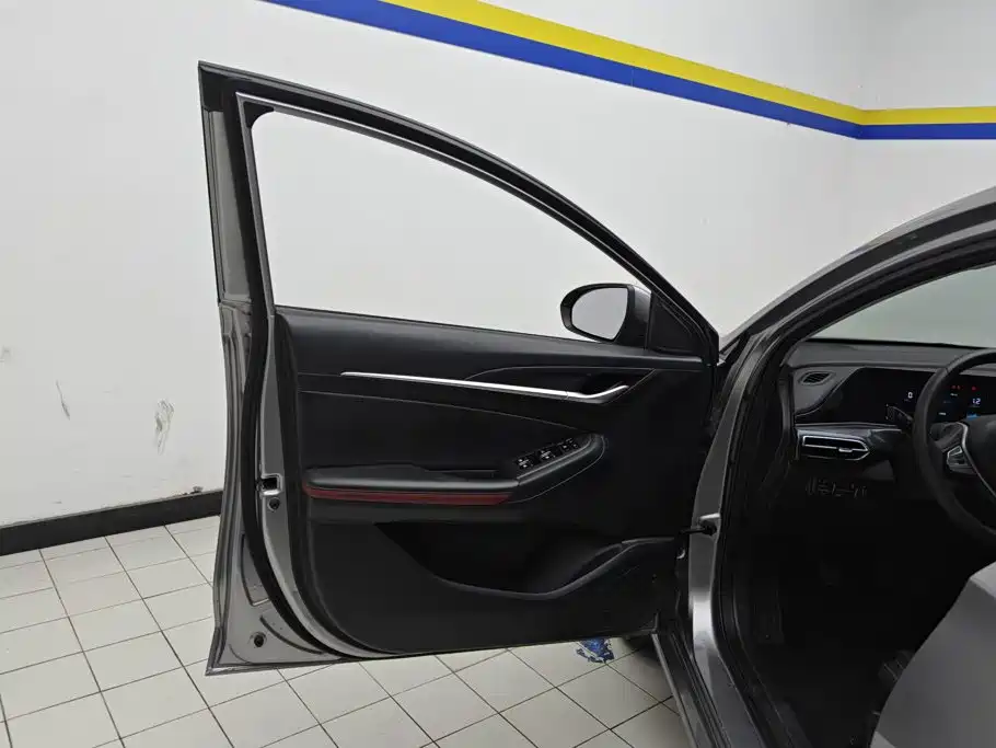 Changan Eado — миниатюра 7