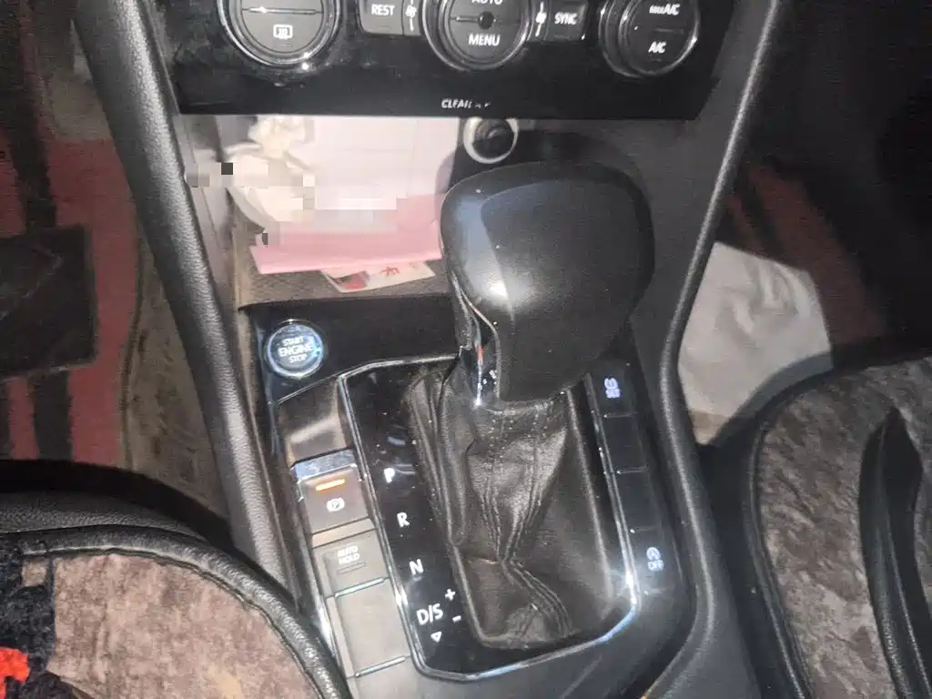 Volkswagen Tiguan L — миниатюра 15