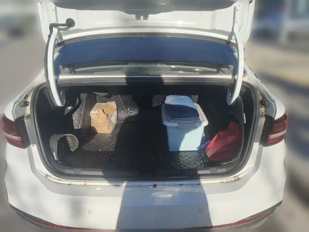 Volkswagen Lavida — миниатюра 20