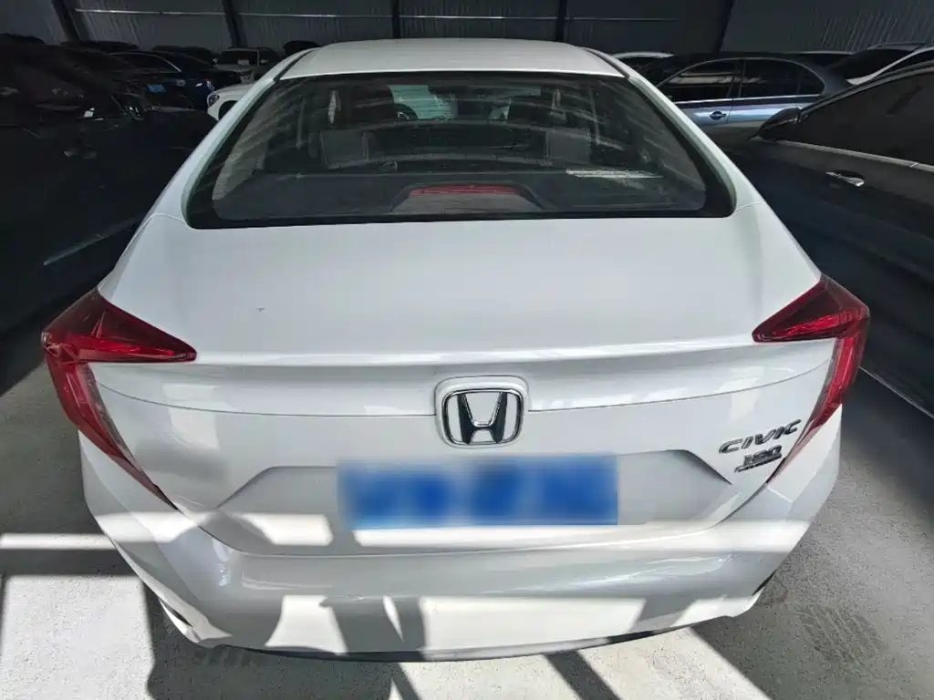Honda Civic — миниатюра 6