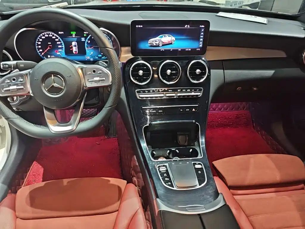 Mercedes-Benz C-Class — миниатюра 13