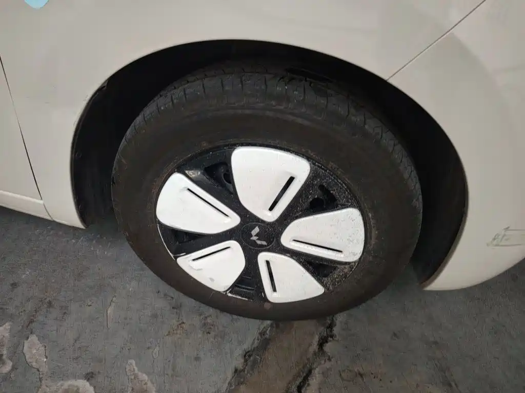 Wuling MINIEV — миниатюра 22