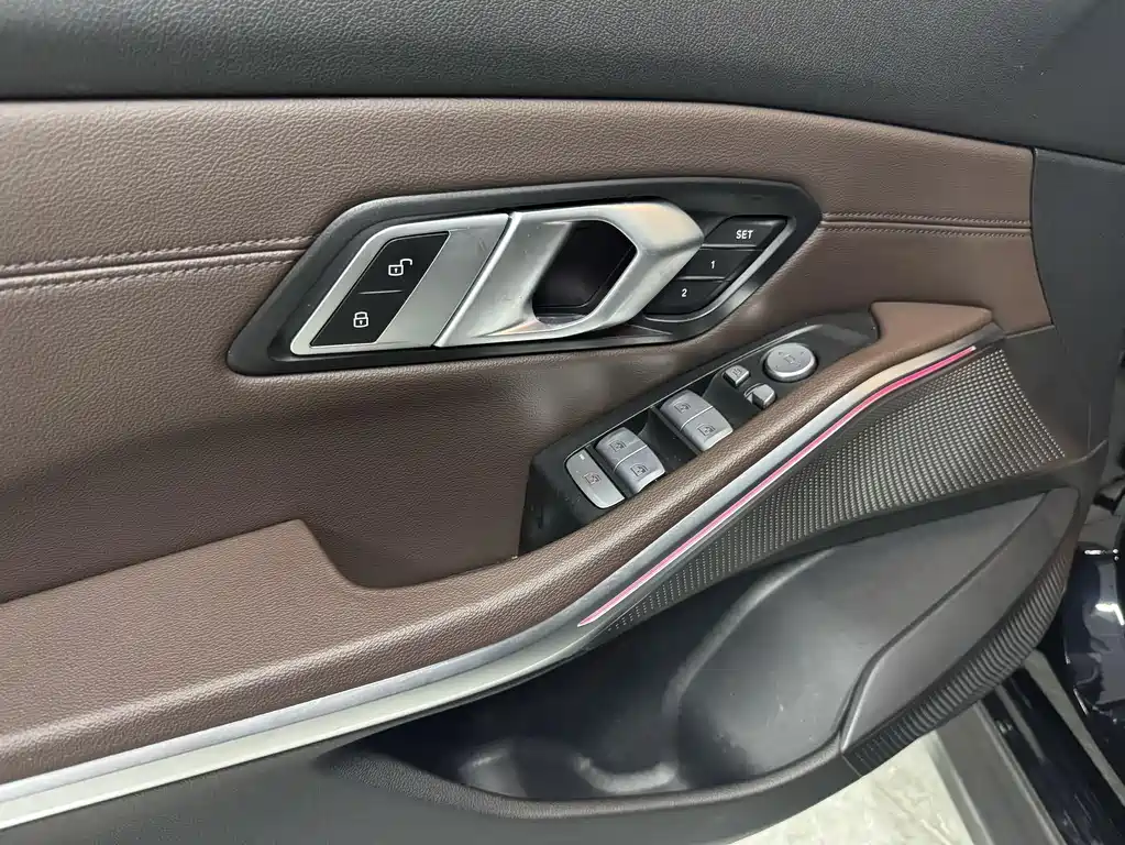 BMW i3 2022 eDrive 35 L