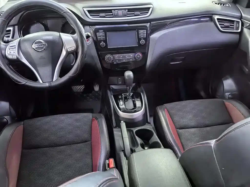 Nissan Qashqai — миниатюра 8