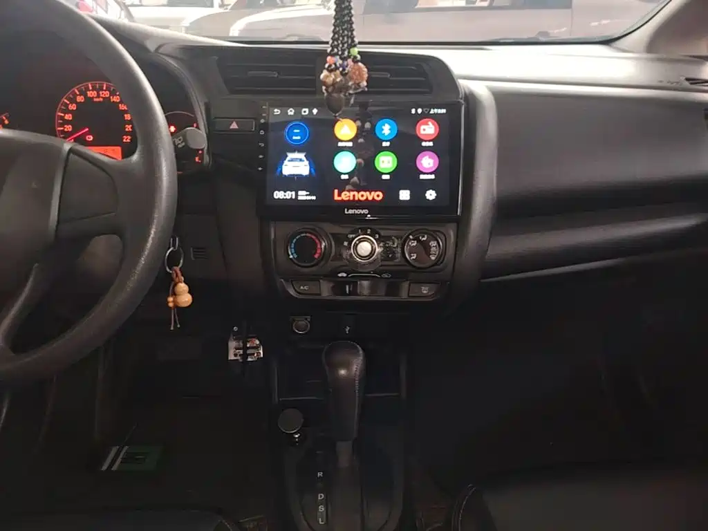 Honda Fit — миниатюра 13