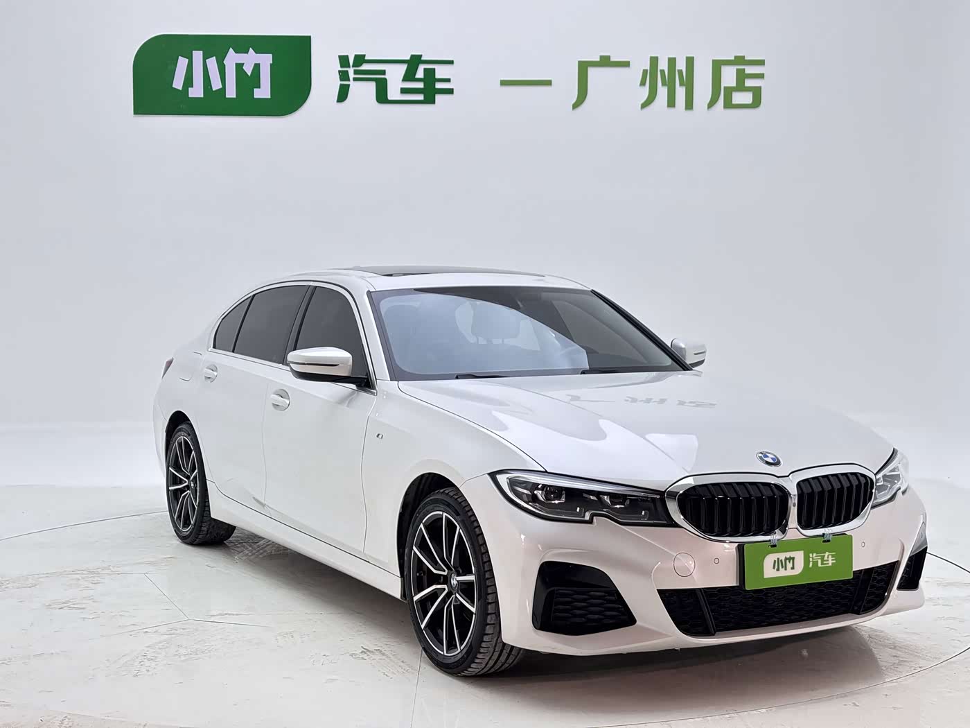 BMW 3 Series 2.0 л 2022 г. Белый, пробег 41000 км