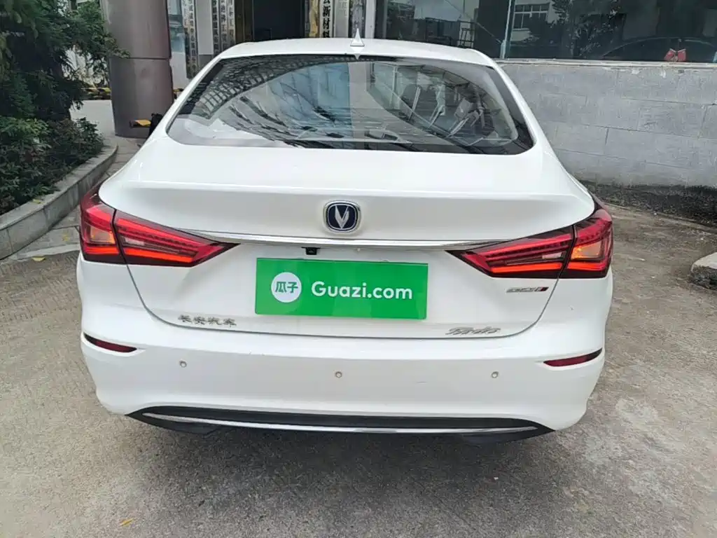 Changan Eado — миниатюра 6