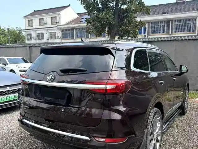 Buick Enclave — миниатюра 8