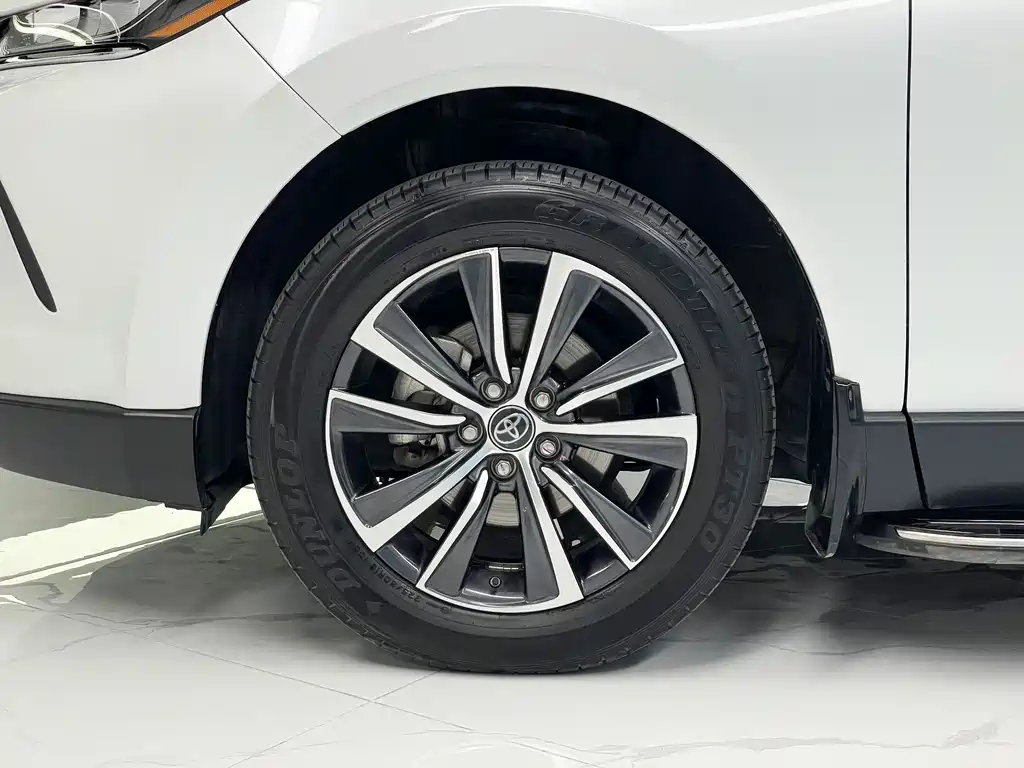 Toyota Harrier Hybrid 2.5L CVT 4WD Luxury Edition, фото 23