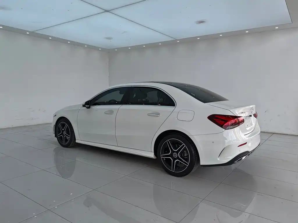 Mercedes-Benz A-Class — миниатюра 6