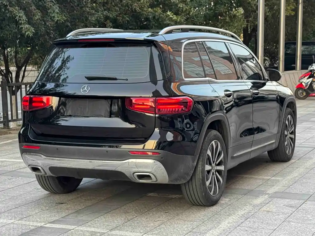Mercedes-Benz GLB — миниатюра 4