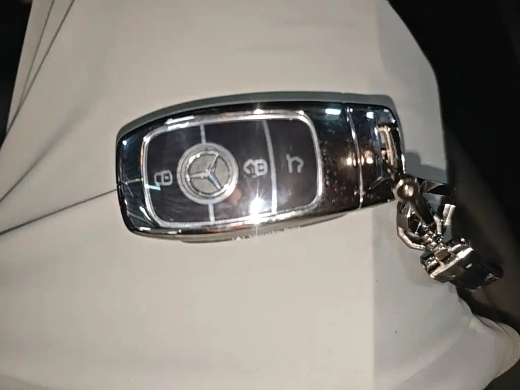Mercedes-Benz GLB — миниатюра 9