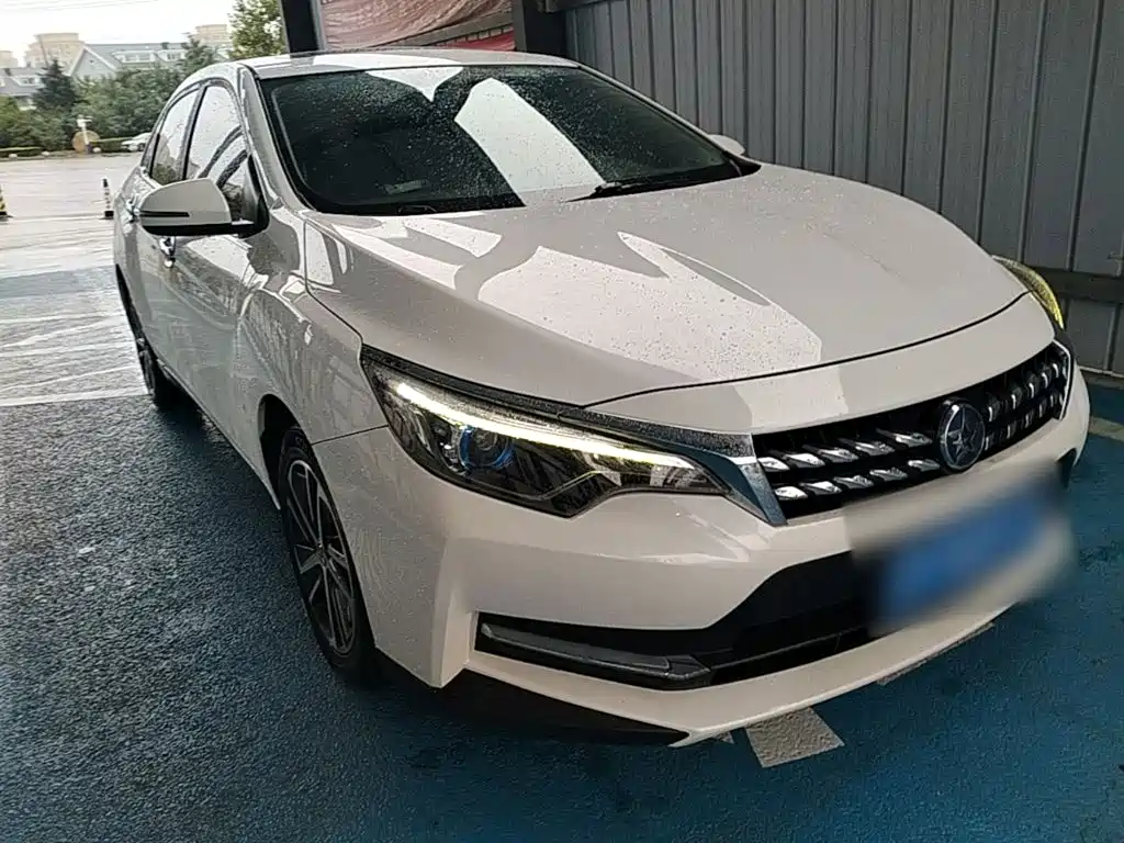 Venucia D60 — миниатюра 4