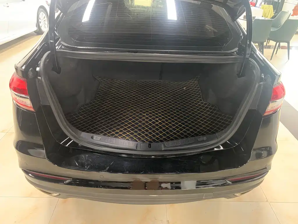 Ford Mondeo — миниатюра 26