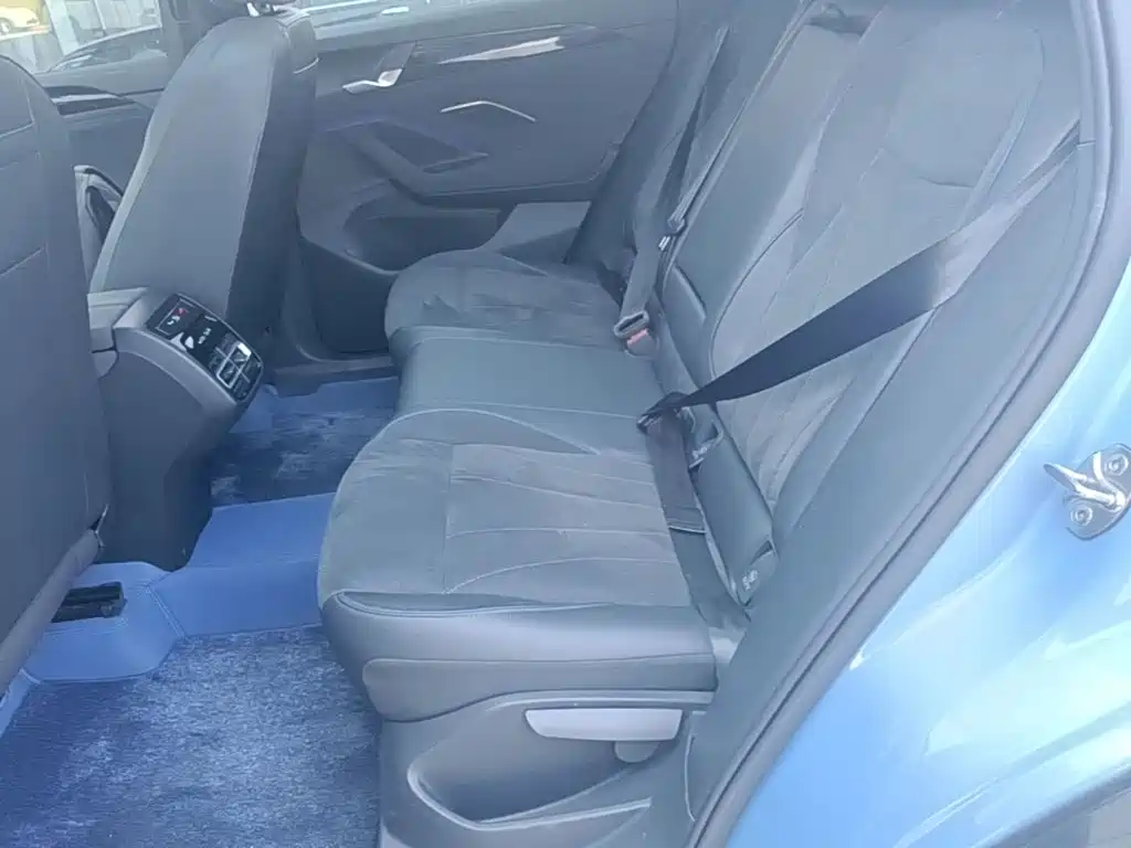 Volkswagen Tiguan L — миниатюра 17