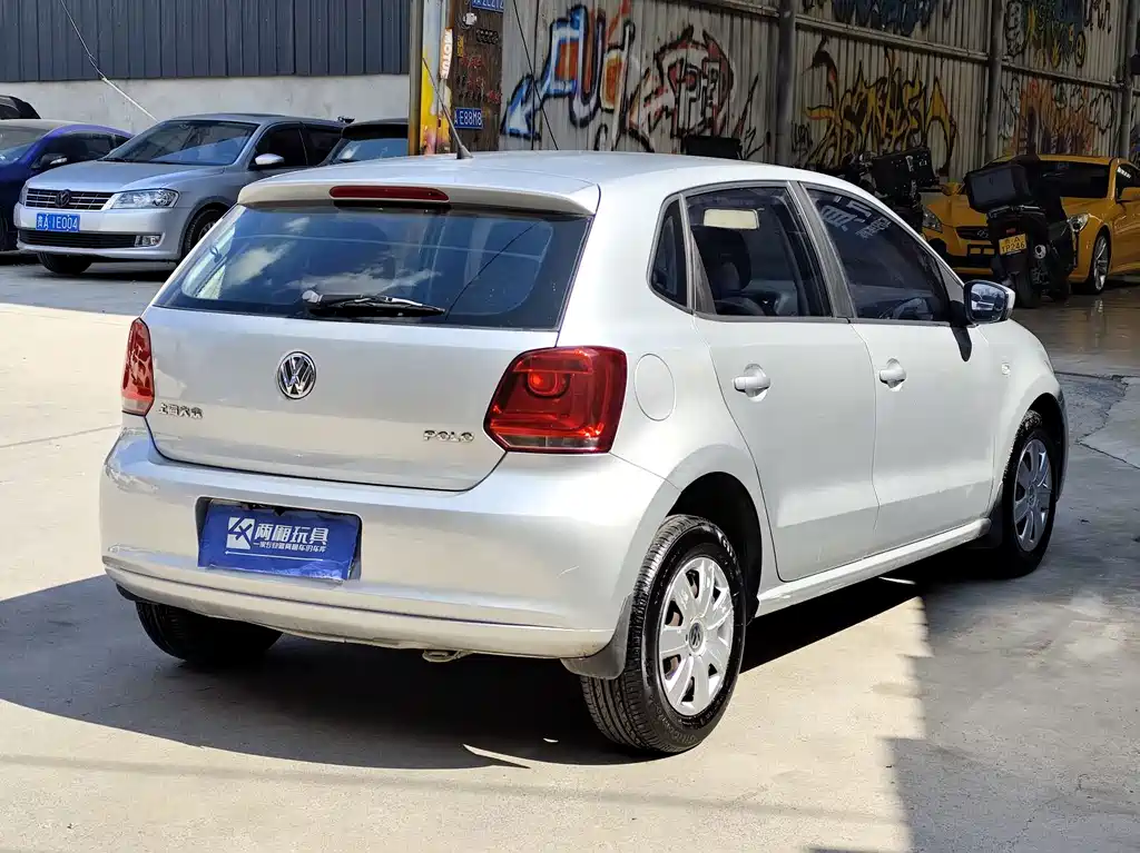 Volkswagen Polo — миниатюра 7