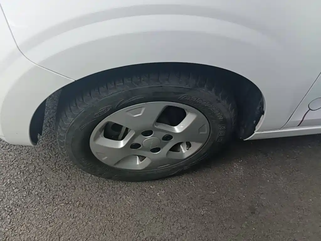 Roewe Clever — миниатюра 23