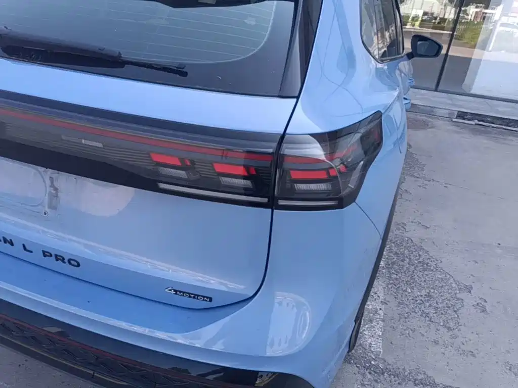 Volkswagen Tiguan L — миниатюра 8