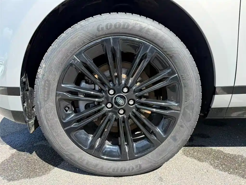 Land Rover Evoque — миниатюра 13