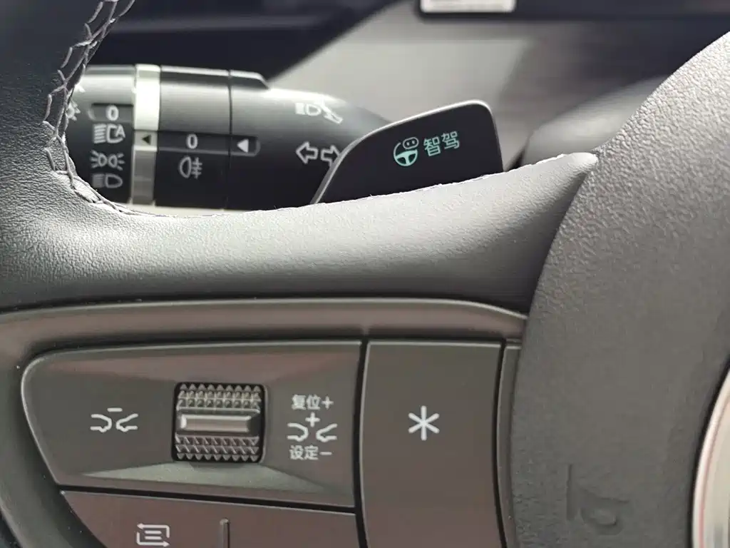 BYD Seal 05 DM-i — миниатюра 10