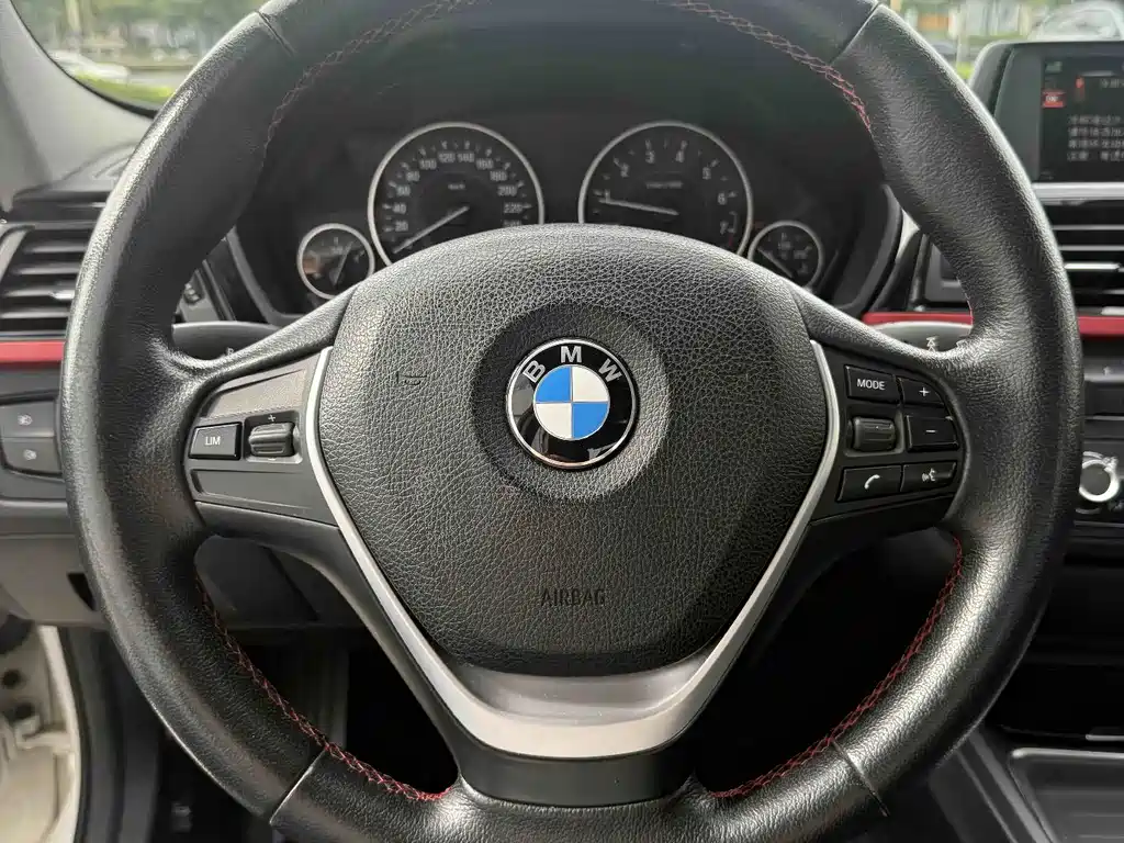 BMW 3 Series — миниатюра 8