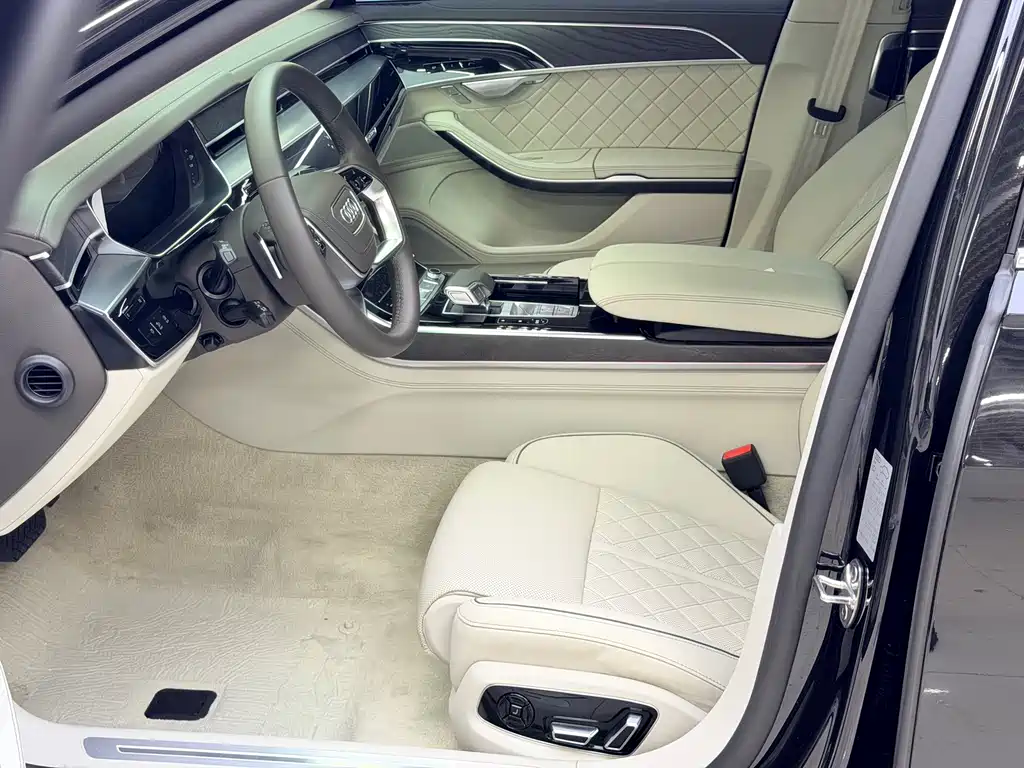 Audi A8 — миниатюра 4
