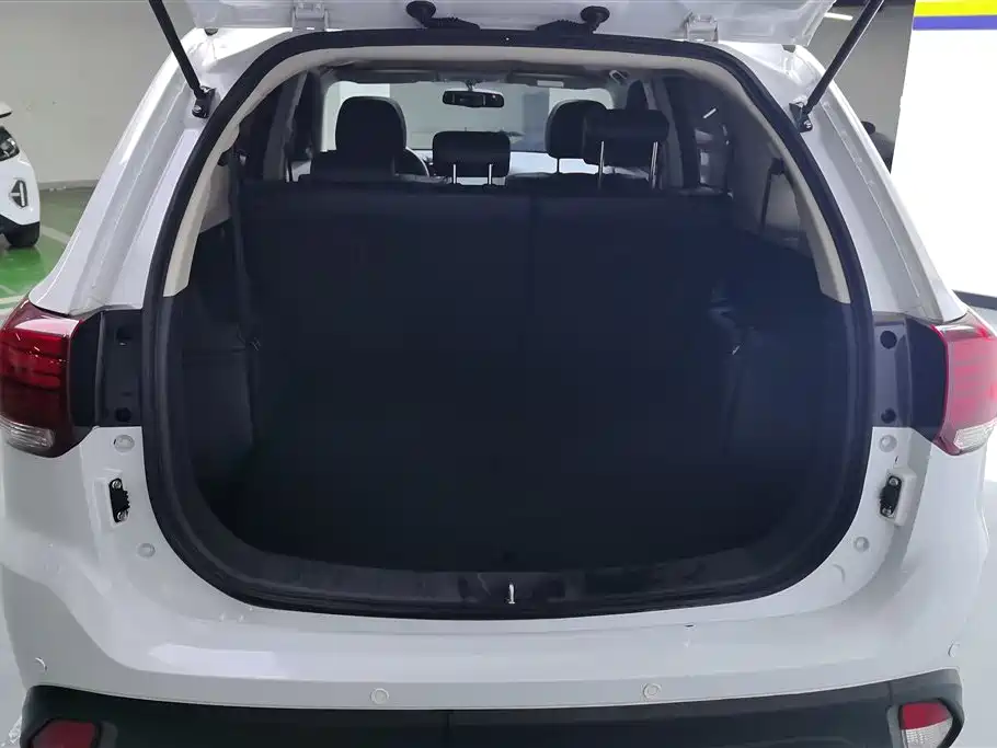 Mitsubishi Outlander 2018 2.0L 7 мест